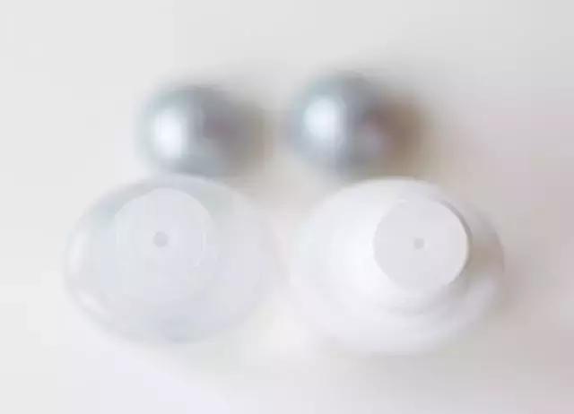 大创美白精华和雪肌精哪个好,大创美白精华