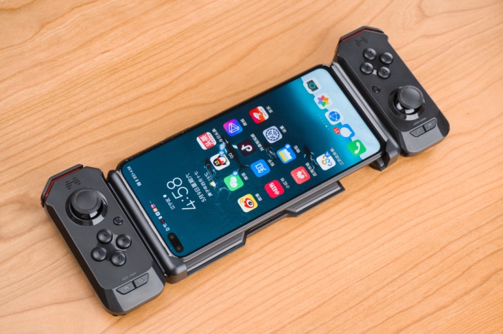 手柄用户欺负普通玩家?用北通H2打和平精英,还有超多游戏演示