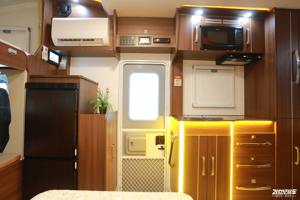 平头轻卡c型房车跃进,详解上汽跃进H500轻卡房车