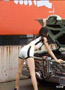 电梯里的妹子通常咋启齿搭讪比力好啊？哈哈