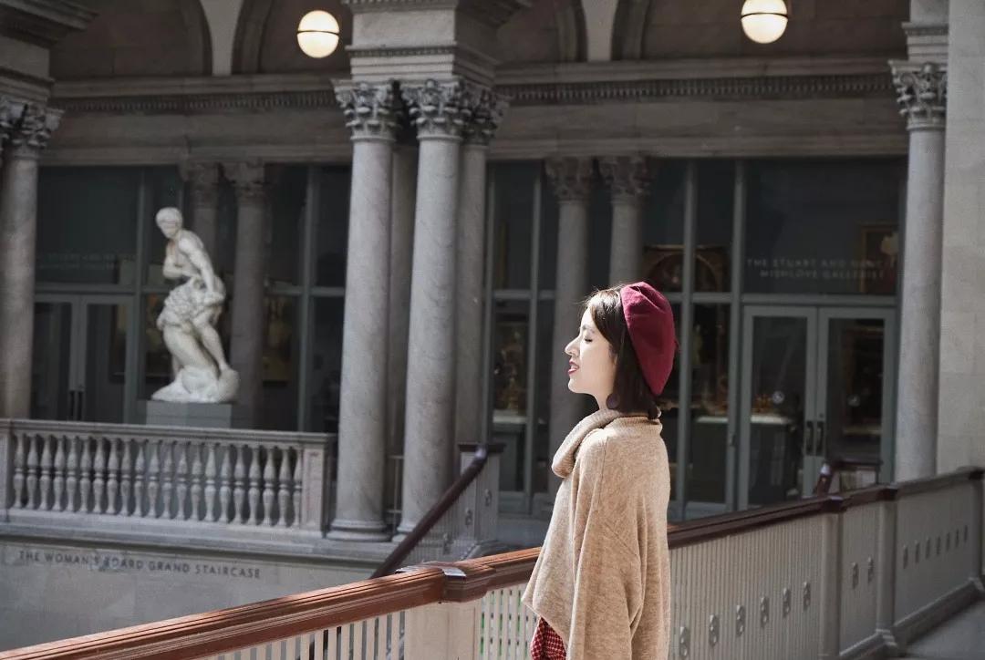 早春风衣穿搭高级感,早春穿搭颜色毛衣外套