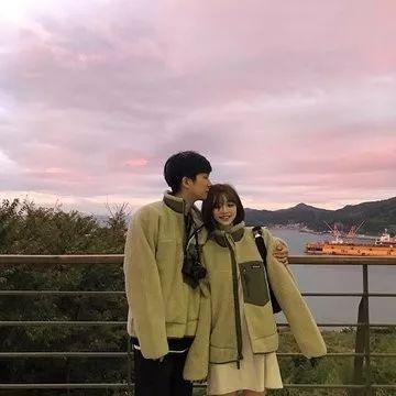 姜泰莉运动款,姜泰莉鞋子