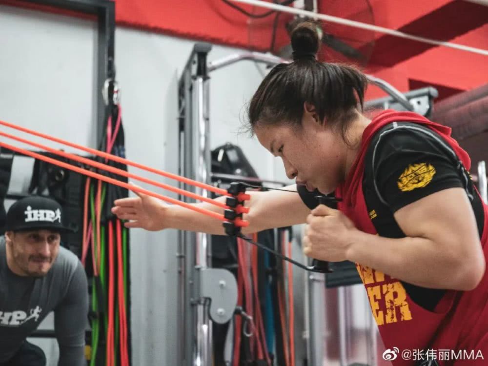 张伟丽为什么赢一次就冠军了,张伟丽为什么这么快能打冠军