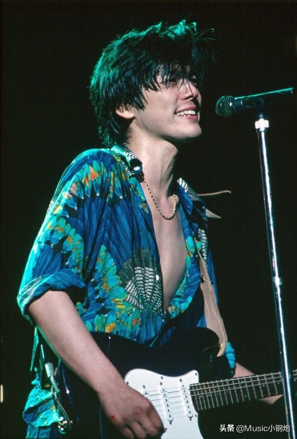 献祭式的唱法,极尽孤独!尾崎丰的现场,震撼了