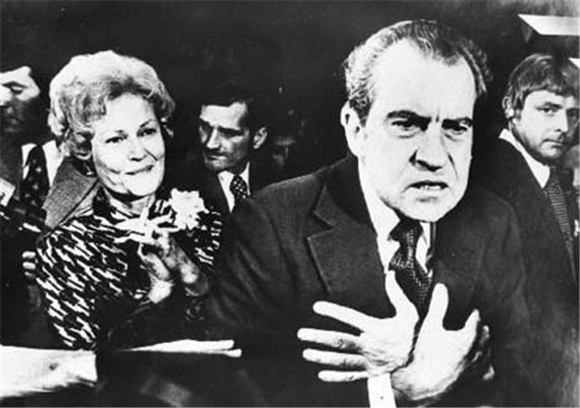 美国政治希拉里,美国政客丑恶事件