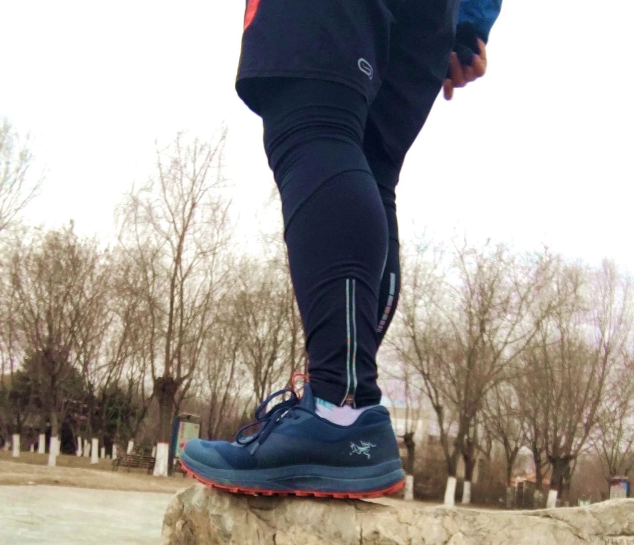 透气耐磨，带你纵横山巅：始祖鸟越野鞋评测