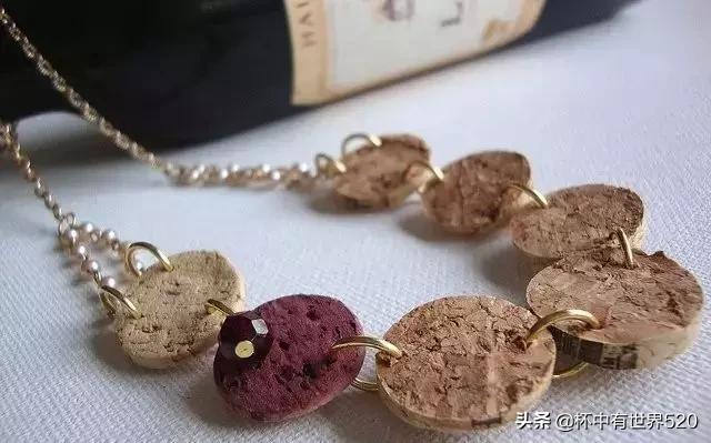 红酒木塞如何利用,红酒塞怎样做成艺术品