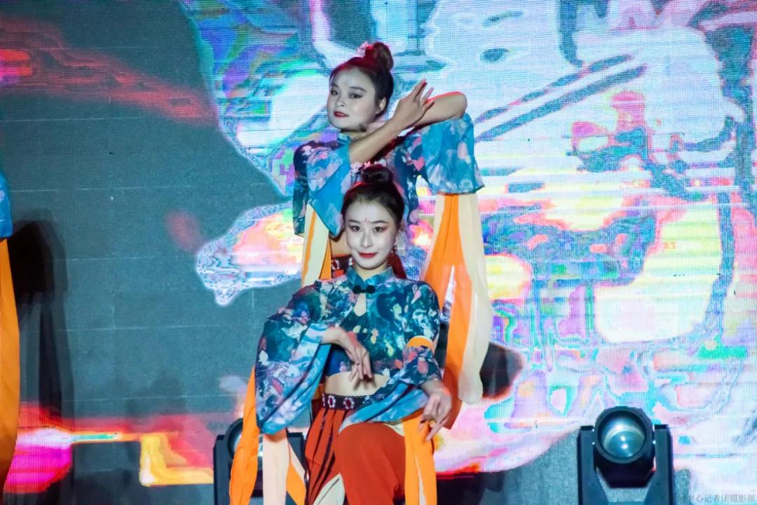 贵州大学科技学院2017级迎新晚会,各大高校迎新晚会视频