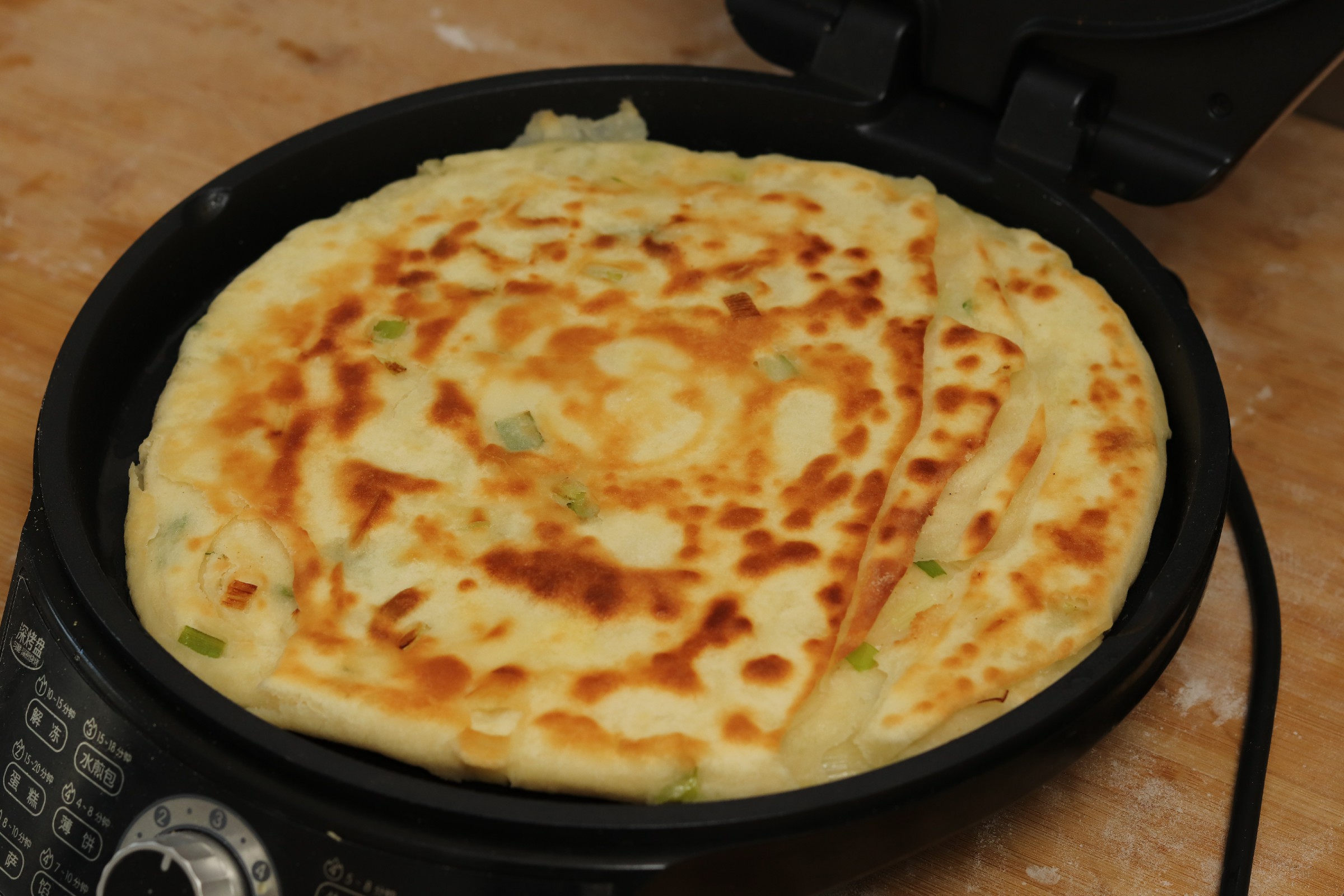 家常烙饼又酥又软有诀窍,烙饼如何做得松软香脆