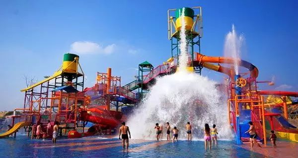 江西省最豪华最好玩的水乐园,最震撼的温泉水乐园