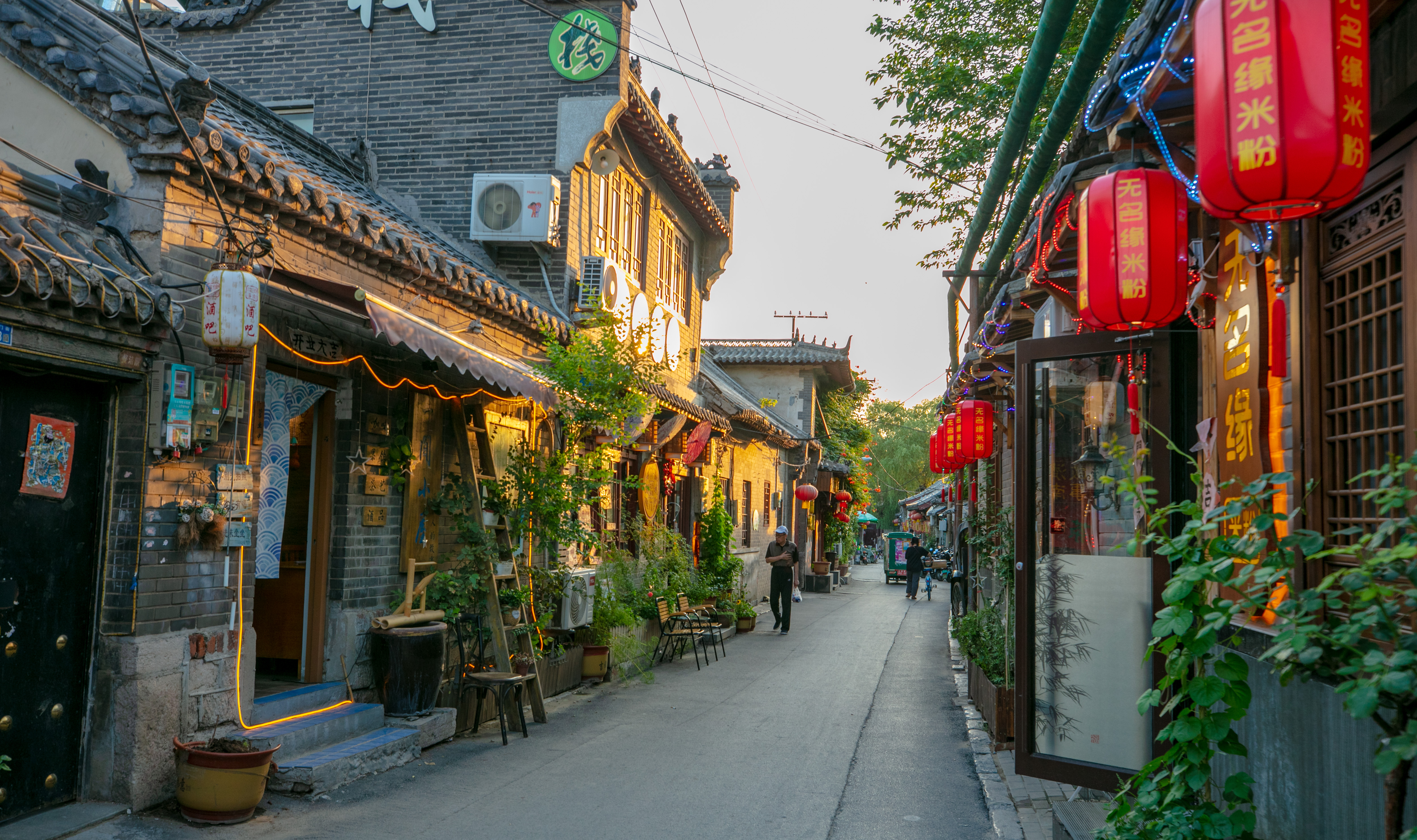 想留在济南这个城市,毕业了就留在济南吧