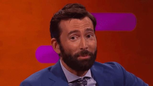 为什么我抹唇膏总觉得油油的,为啥我涂防晒也起皮