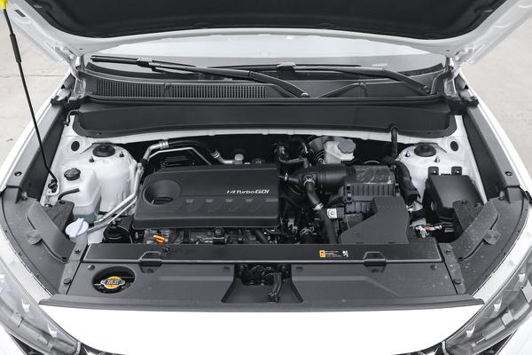 现代ix351.4t100米提速,21款现代ix35自动1.4t和2.0哪个更好