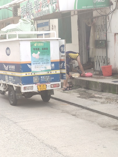 济南快递业新手、大佬抢地主！开拼价格战，省内发件低至6元