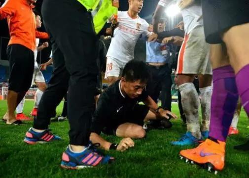 天下足球英格兰足坛重磅罚单,中国足球史上有哪些重磅罚单