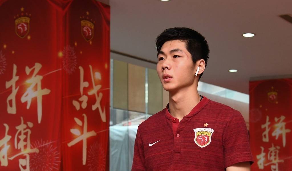 足球最强阵容11人韦世豪,中国最强11人韦世豪