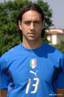 在中国家喻户晓的足坛十大巨星,谈论明星的颜值