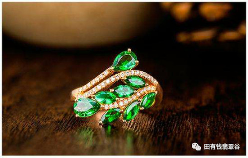 云南西双版纳翡翠红宝石,云南宝石山旅游