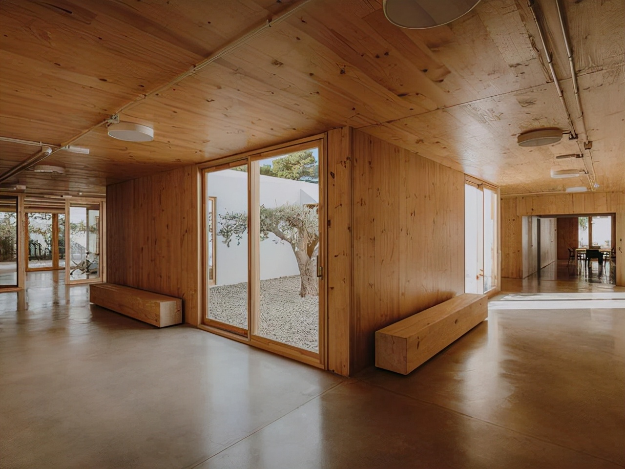 阿兹海默日间医疗中心，利用自然提高幸福感