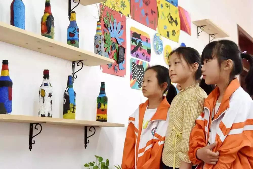 东联小学:“春雨乐园润物无声”