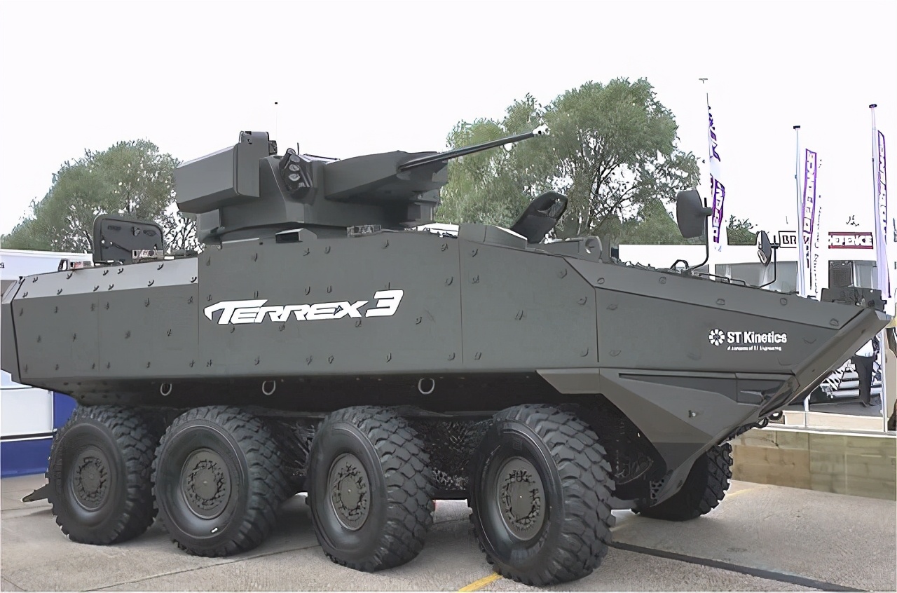 摩天大楼上面的机械怪兽,摩天大厦狂暴巨兽视频