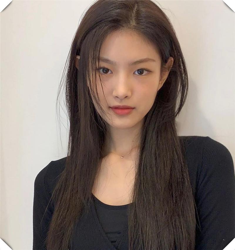 适合尖下巴的发型图片欣赏,下巴短适合什么样的发型图片欣赏