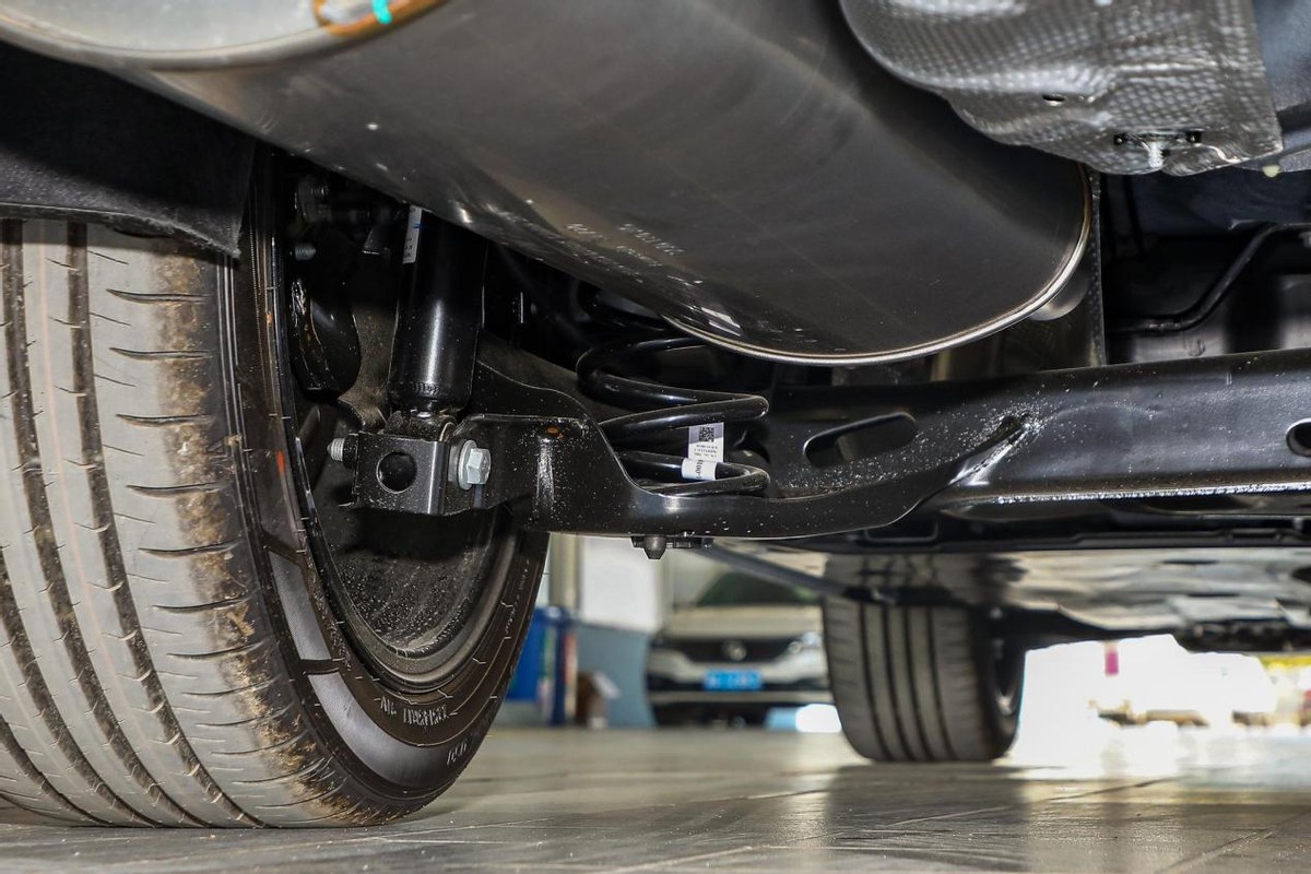 大众朗逸值得买吗哪款好,最亲民最合适的家用车型大众朗逸