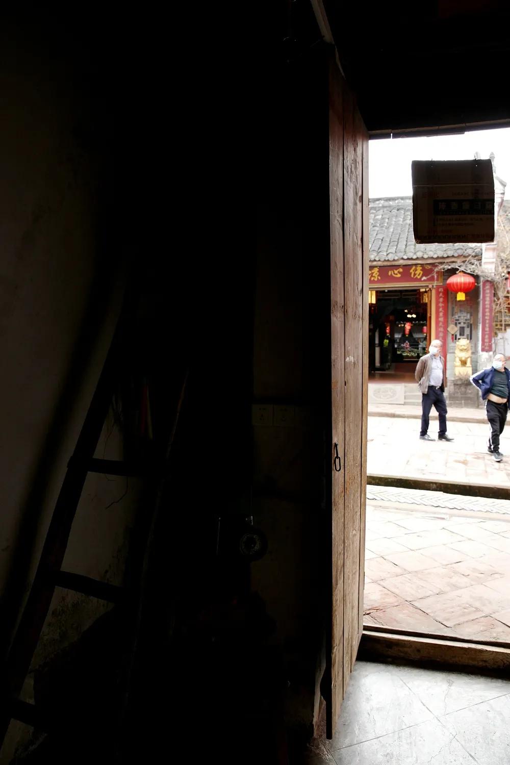 津门网金熙男:洛带印象