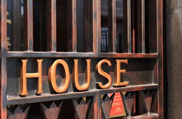 一张身份证就可以办手机卡吗,一张身份证就可以去上海吗