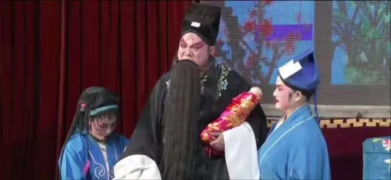 人间好味“嘣豆子”一颗一粒总关情--记汾西县蒲剧团团长郝安家