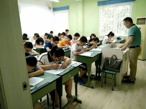 上高一预科班的优势,上预科班有什么利弊