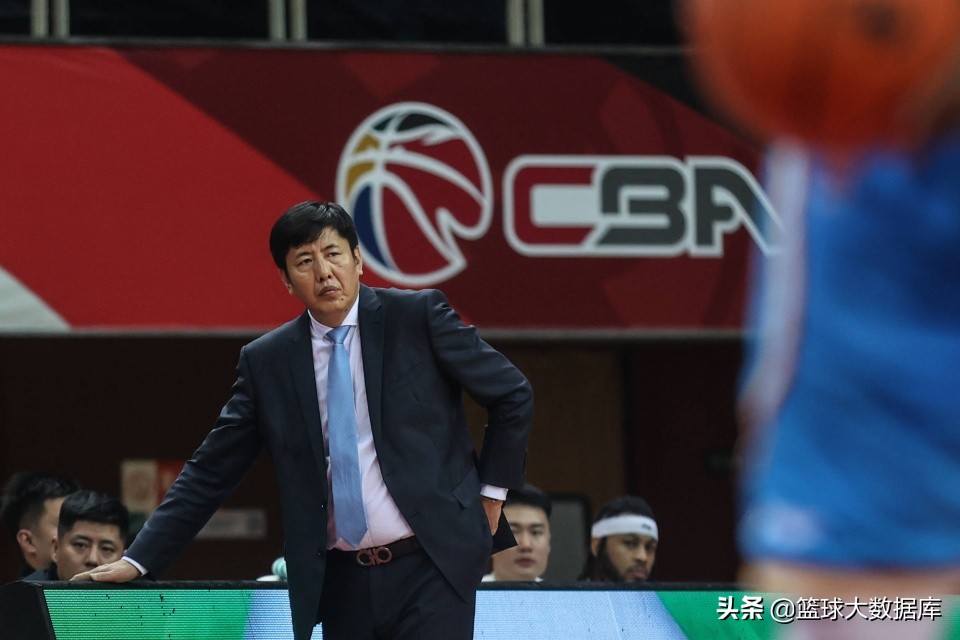 曝辽宁男篮将更换外援,辽宁男篮换帅杨鸣接任球队主教练