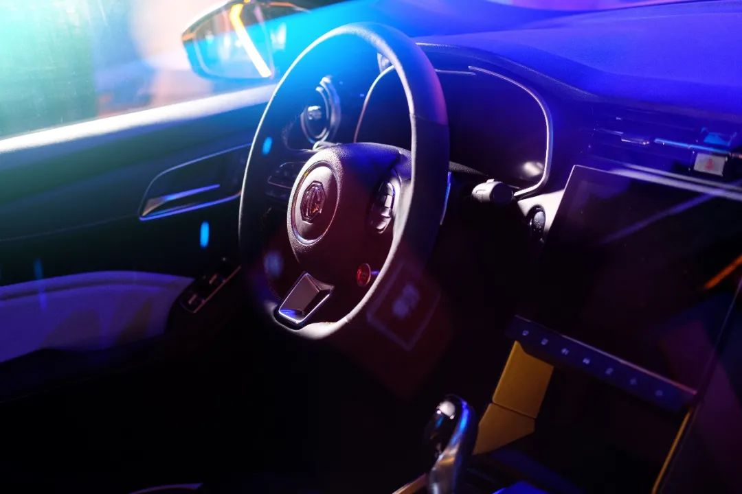 「价到」小野猫、新缤越、BJ40环塔冠军版，改装潮文化起飞