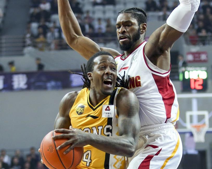 浙江德比广厦三秒违例,浙江德比裁判处理