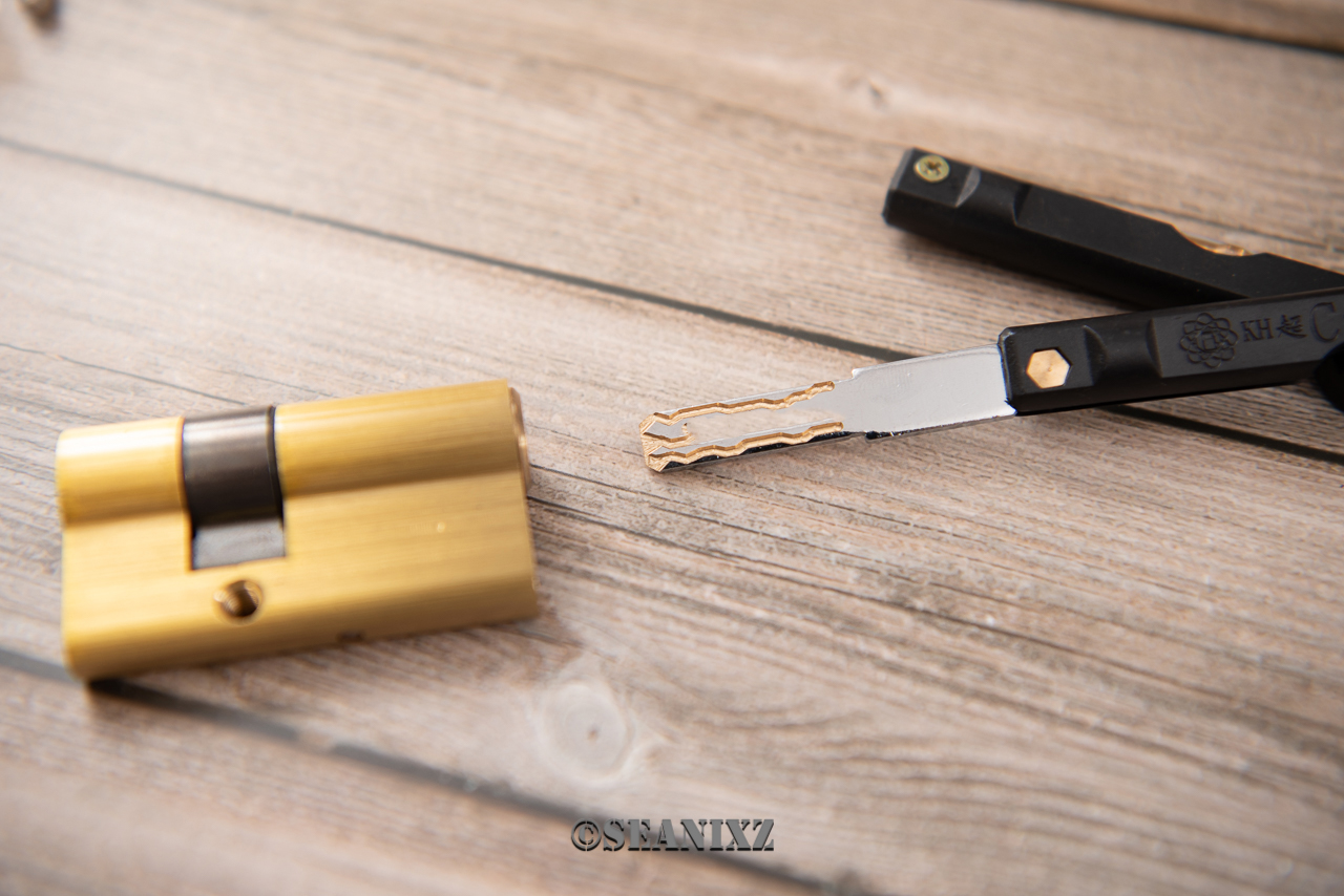 小益指纹锁评测,小益指纹锁e206t电池怎么换