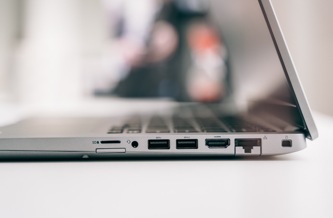 商务游戏两用笔记本性价比高,商务游戏两不误笔记本