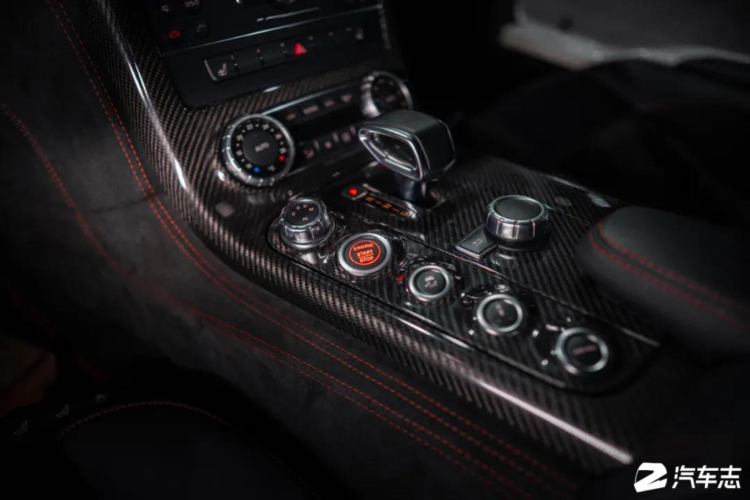 slsblackseries零百加速,奔驰slsamgblackseries顶配