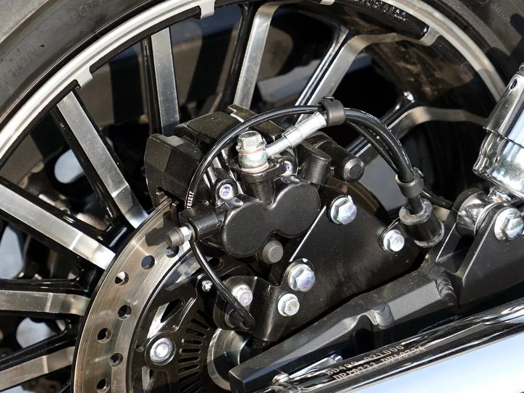 奔达原驰兽400二手价格8000公里,奔达原驰兽400和fun2的区别