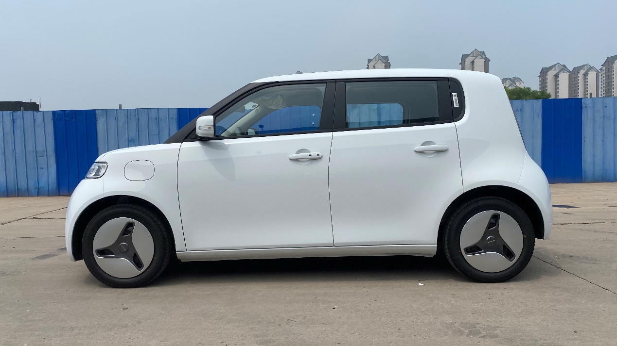 续航超400km欧拉白猫正式上市,欧拉白猫400公里真实续航