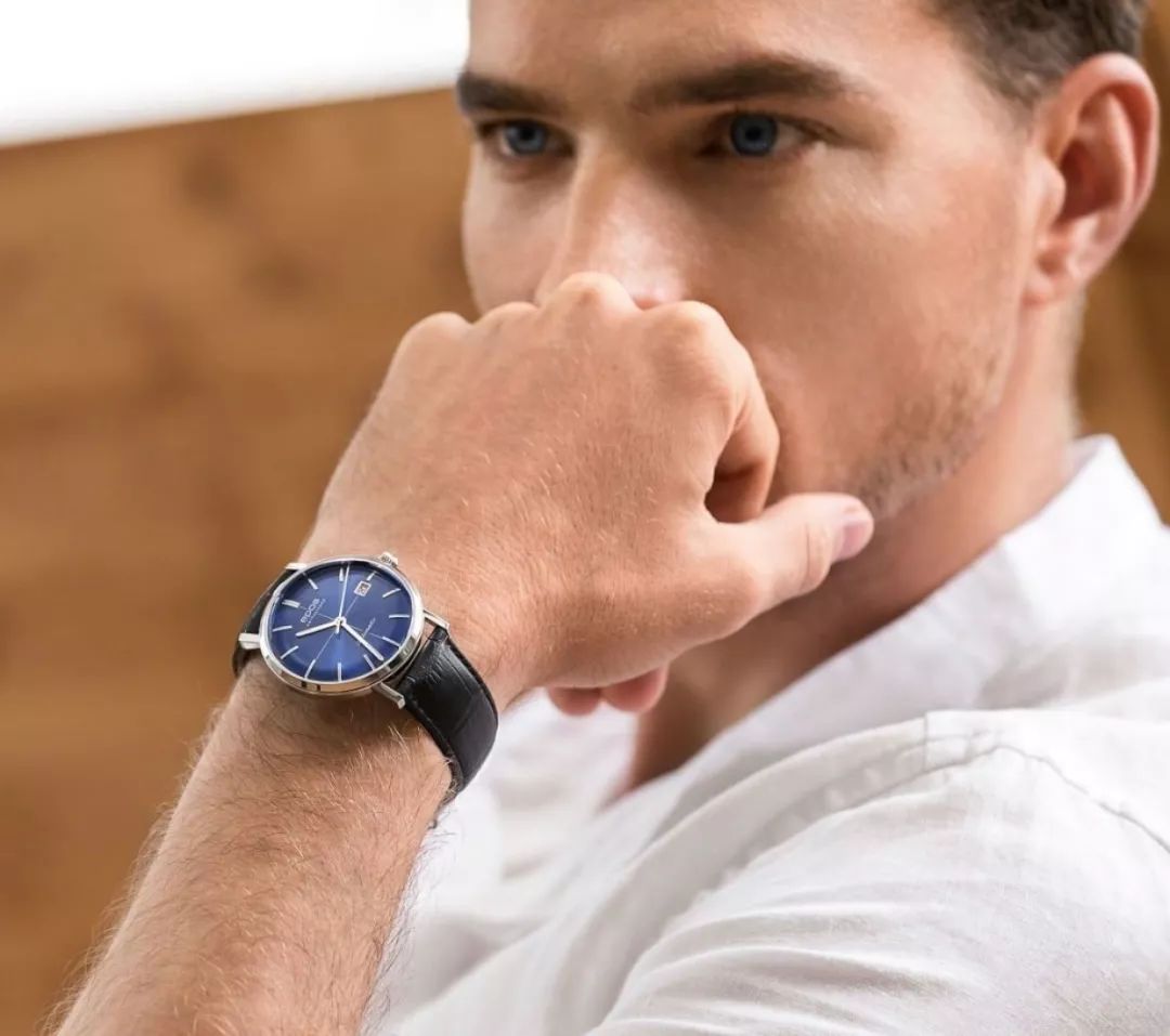 为什么很多人去买几十块钱的手表,现在年轻人有必要买手表吗