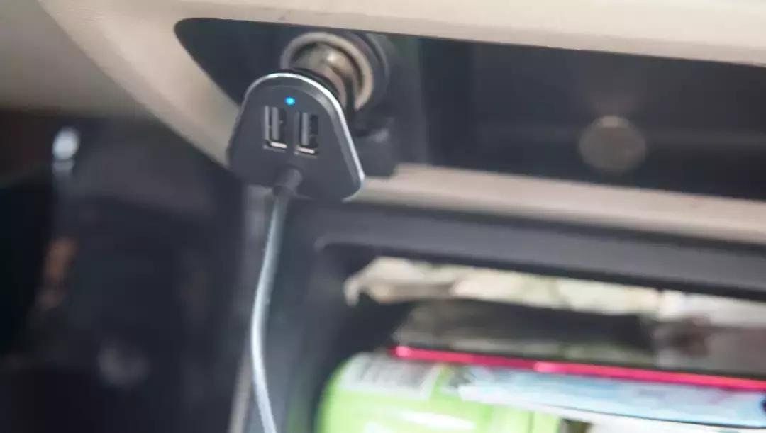 哪款车的hud最好用,最厉害的车载hud