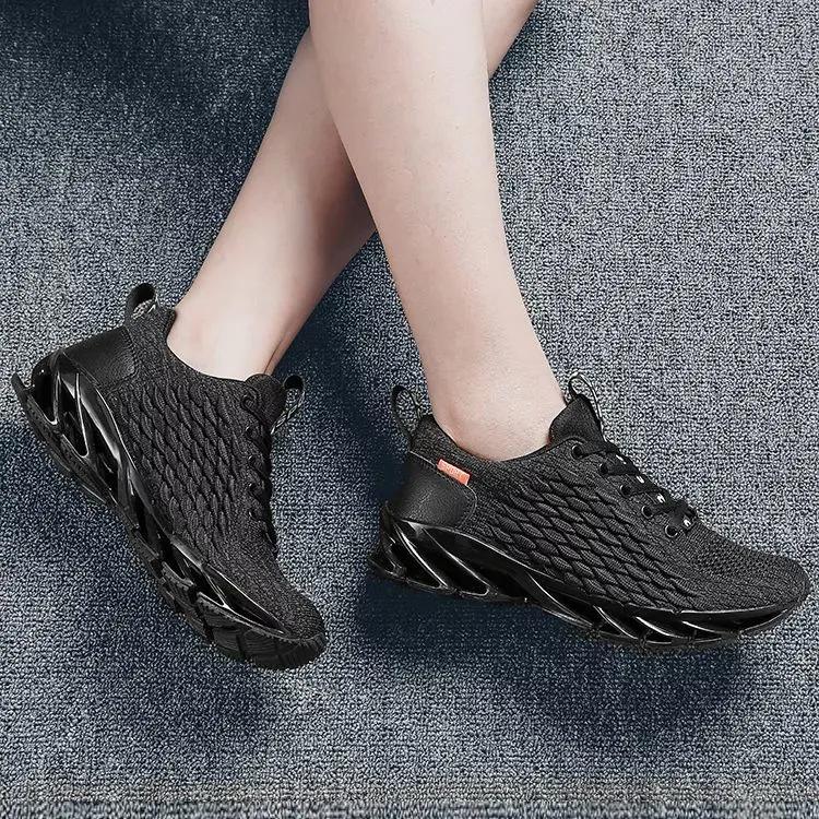 性价比高的跑鞋刀锋鞋,刀锋鞋底潮流跑鞋