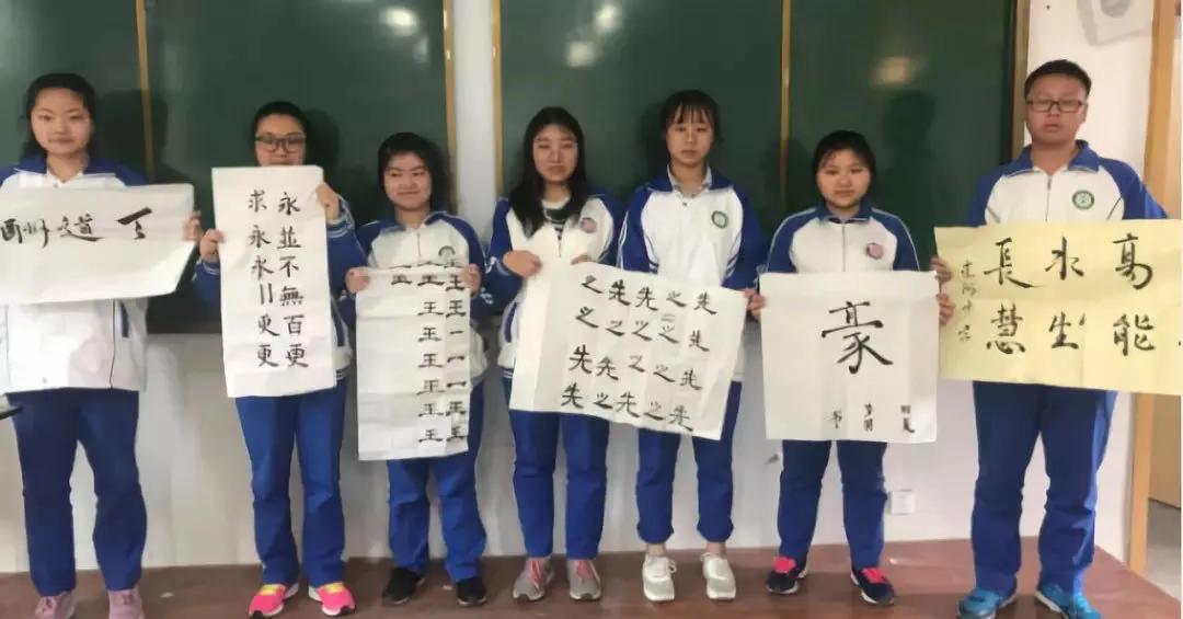 孩子课余时间玩什么,课余时间参加各种课外活动