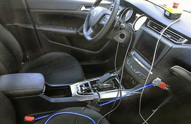 操控性能好的低价轿车,12万公里的标致408还值得买吗