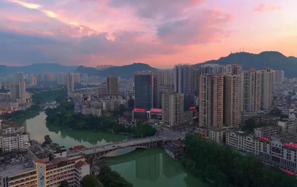 贵州市2019工资排名,贵州省铜仁市工资最低标准