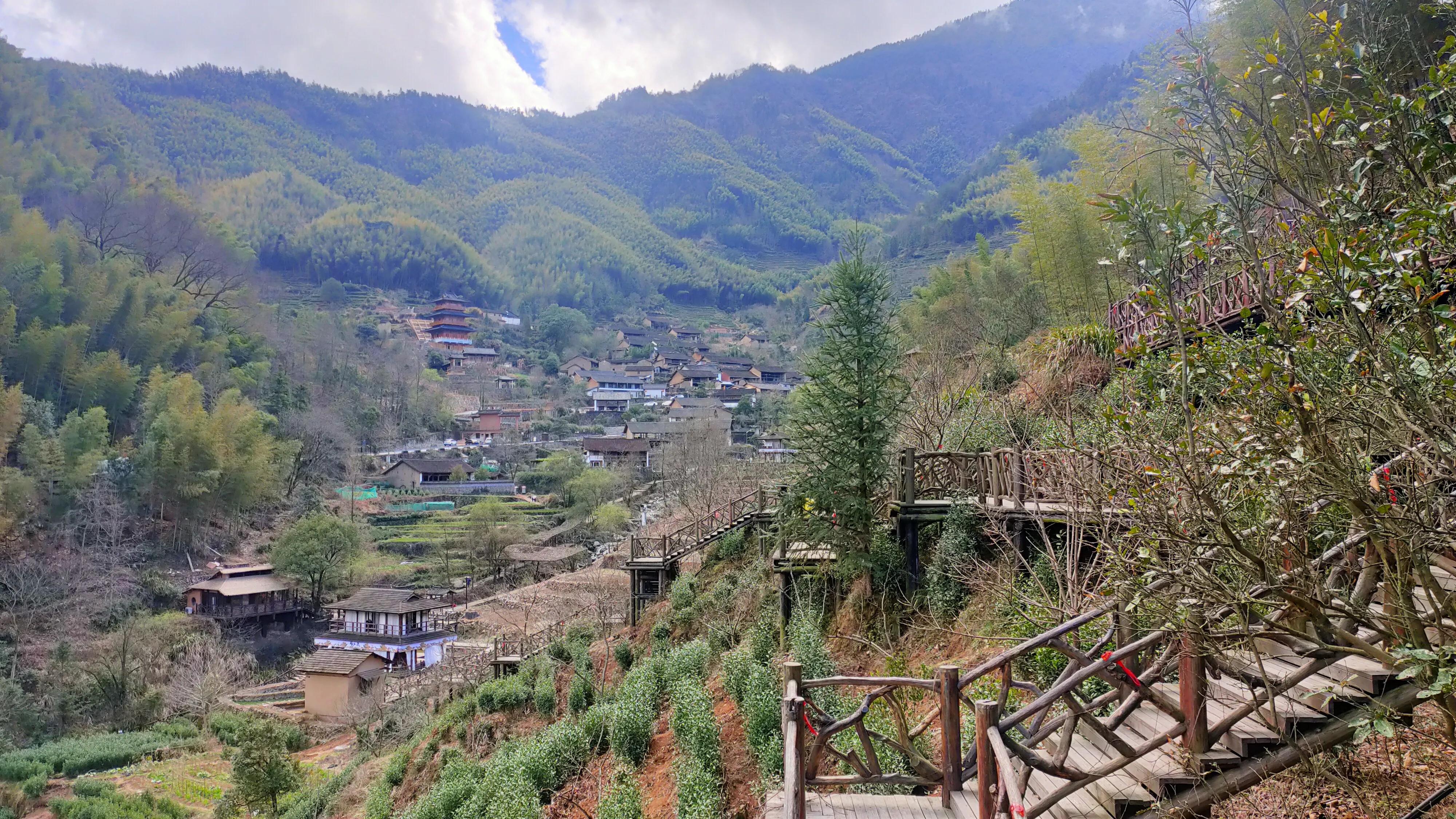 我们一起逃离喧嚣的城市,畲乡景宁东弄半日游文案