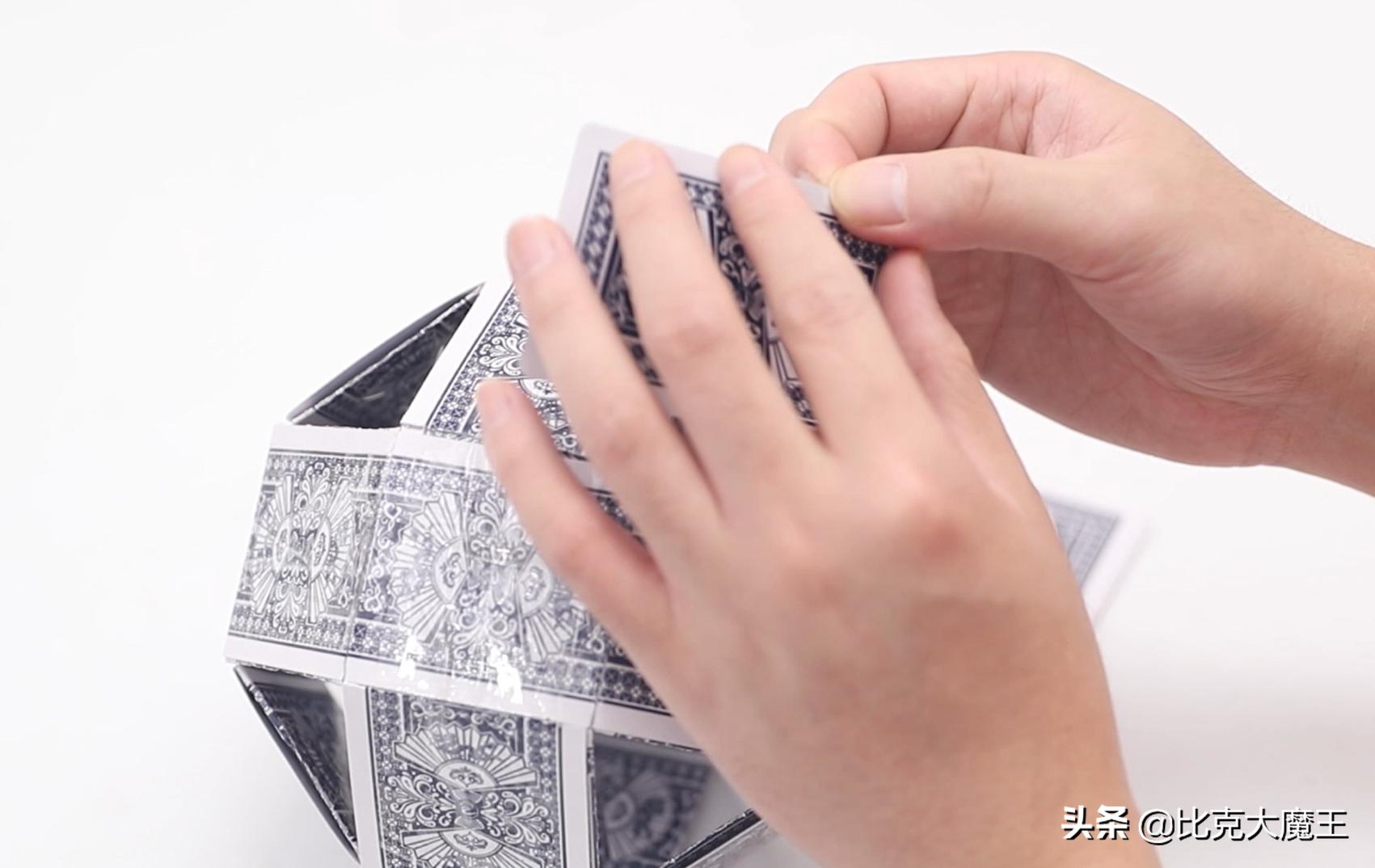 旧扑克牌别扔了，教你做解压圆球，拿到手就想玩，大人小孩都喜欢