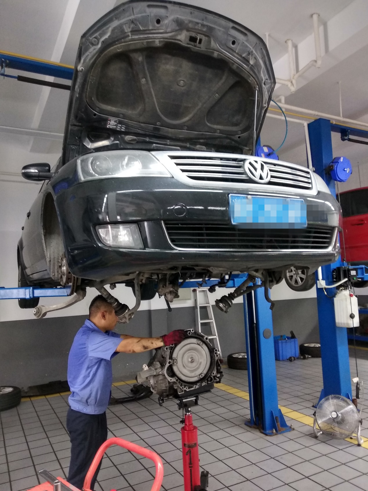 帕萨特变速箱顿挫解决方法,新帕萨特变速箱顿挫解决方法