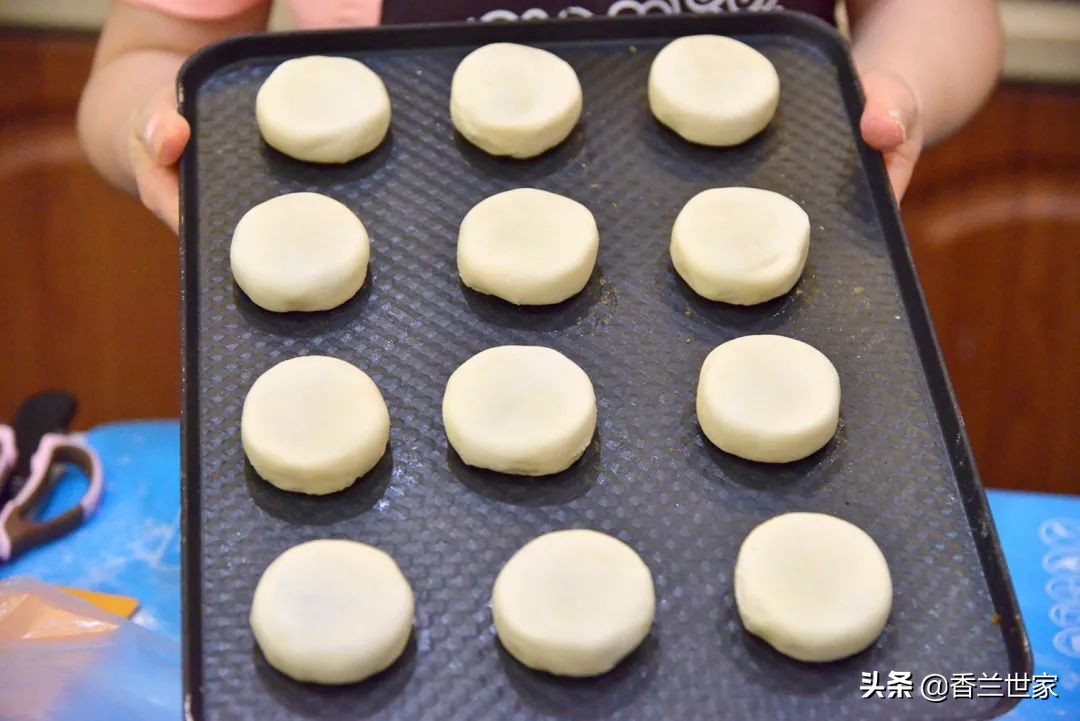 用什么品种玫瑰花做鲜花饼好吃,香兰的做法视频教程