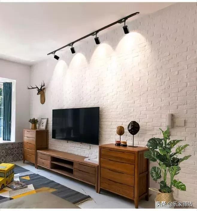 30平米客厅轨道灯照明效果,经典款轨道灯效果图